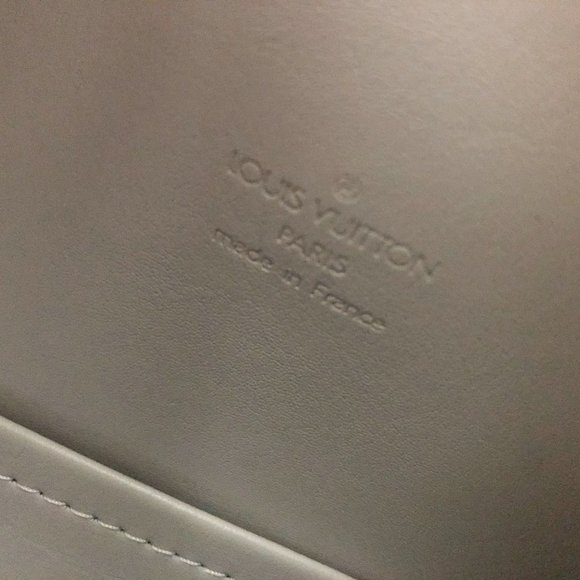 Louis Vuitton Vernis Tompkins Square Top Handle Bag - Picture 9 of 16